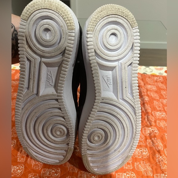 Nike Air Force 1 - Picture 4 of 4